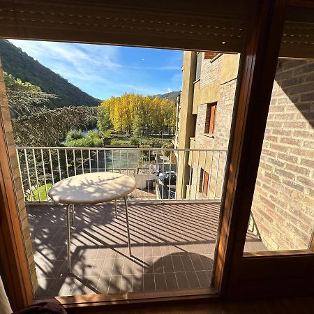 Apartament Rialp Amb Vistes Al Riu Noguera Pallaresa Exterior foto